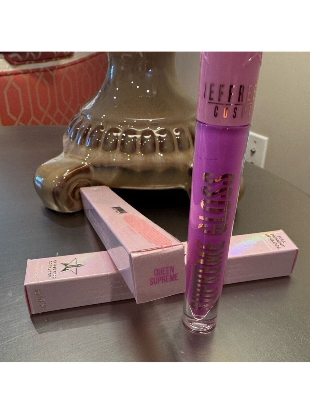 Jeffree Star - Queen Supreme Supreme Lipgloss - NIB - Neon Pink